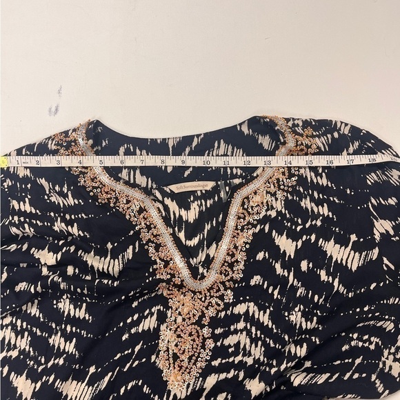 Soft Surroundings Navy Blue White Abstract Tunic with Bead Embellishment, Sz. XL - Picture 10 of 12